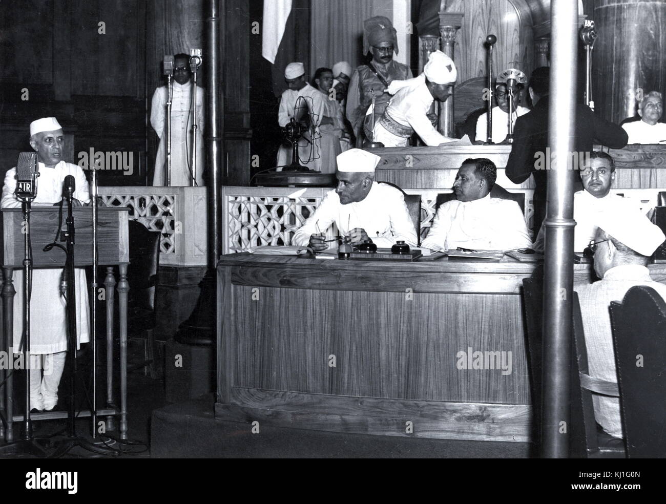 Jawaharlal Nehru in der Erklärung der Unabhängigkeit Indiens, 15. August 1947. Nehru (1889-756) war ein Führer der Indian National Congress während der indischen Unabhängigkeitsbewegung. Später wurde er Premierminister. Stockfoto