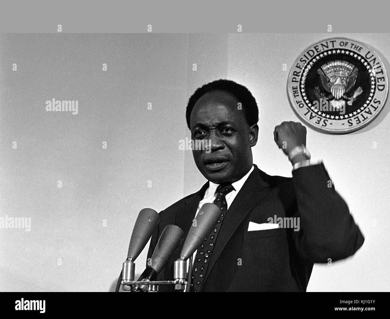 Kwame Nkrumah PC (1909-1972) führte Ghana nach der Unabhängigkeit von Großbritannien im Jahr 1957 und diente als sein erster Premierminister und Präsidenten. Nkrumah erste gewonnene Kraft als Führer der kolonialen Goldküste und hielt es, bis er 1966 abgesetzt wurde. Stockfoto