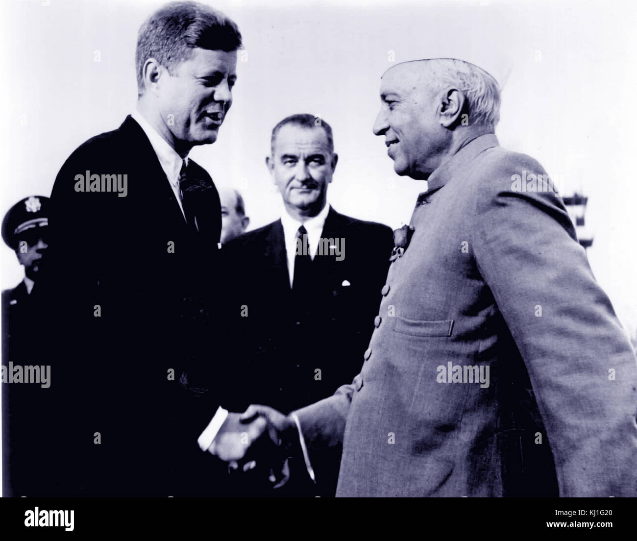 Jawaharlal Nehru (1889-756) Der indische Premierminister mit US-Präsident John F. Kennedy (1917-1963) im Weißen Haus 1962 Stockfoto