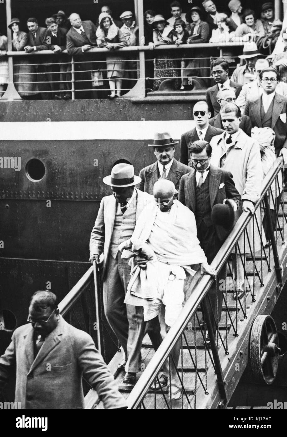 Engagement Zeremonien von Roosevelt Dam, im Arizona, ehemaliger Präsident Theodore Roosevelt sprechen, 18. März 1911 Stockfoto