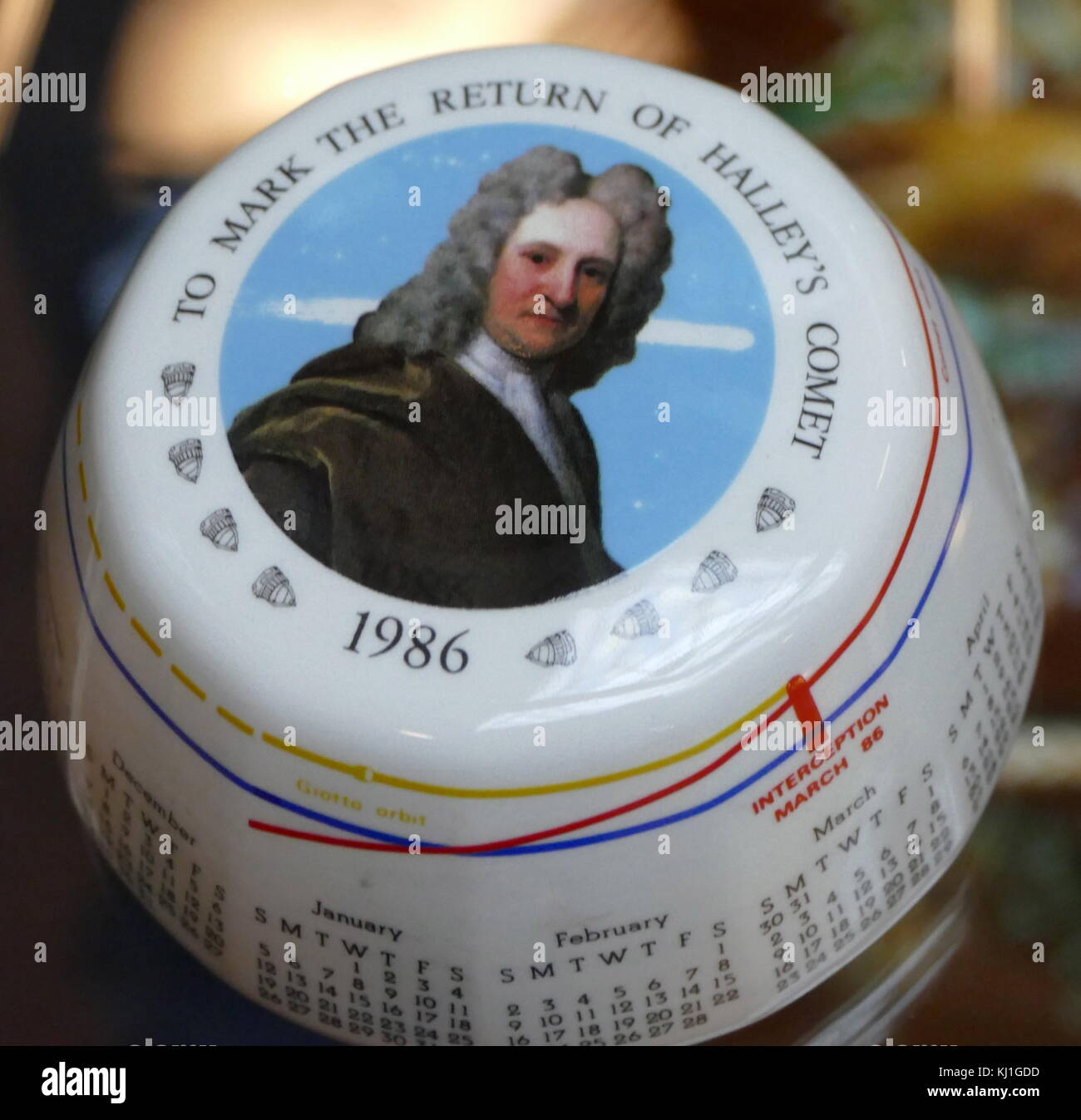 Portrait von Sir Edmund Halley auf ein commemorative Briefbeschwerer, die Rückkehr des Halleyschen Kometen 185-86 zu markieren Stockfoto