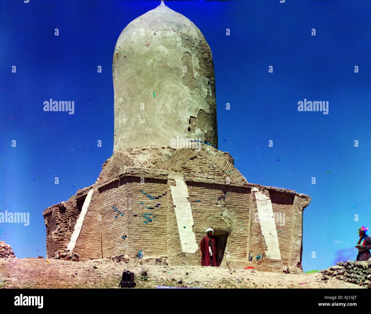 Die Chapan-Ata Mazar (mausoleum), nordöstlich von Samarkand (heutiges Usbekistan), hat seinen Namen von dem Gipfel, auf dem sie sich befindet (chapan ist ein einheimisches Wort für Shepherd). Die archaischen zentralisierte Form, ähnlich ähnliche Strukturen aus dem 15. Jahrhundert. Stockfoto