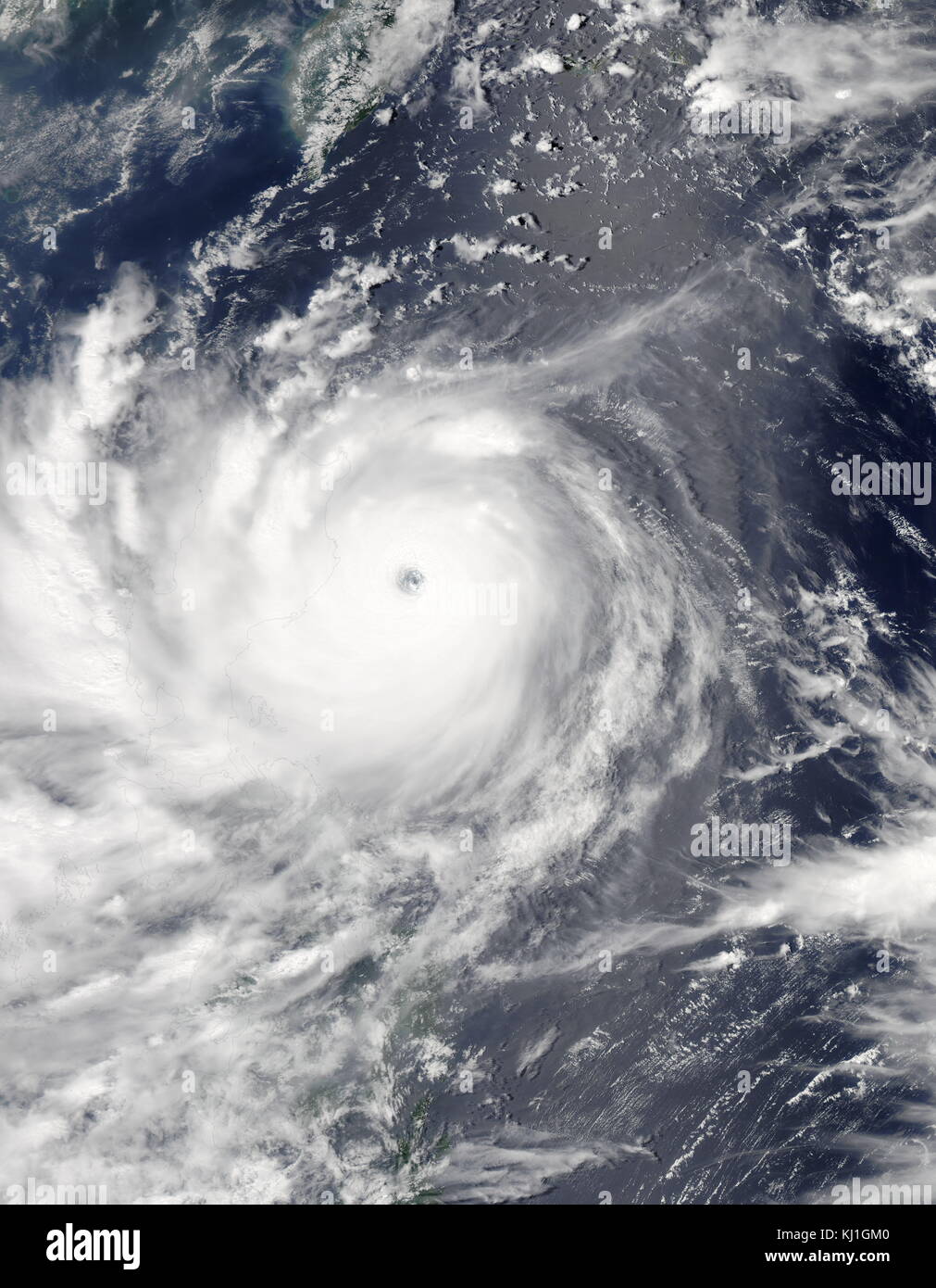 Taifun Nanmadol, auf den Philippinen Taifun Mina bekannt, wurde die stärksten tropischen Wirbelsturm im Jahr 2011 die Philippinen zu schlagen, und auch die erste des Jahres direkt zu Taiwan und den Rest der Republik China (ROC) auswirken. Es war der elfte benannte Sturm, die Siebte schweren tropischen Sturm und der vierte Typhoon der Pazifische Taifunsaison 2011 Stockfoto
