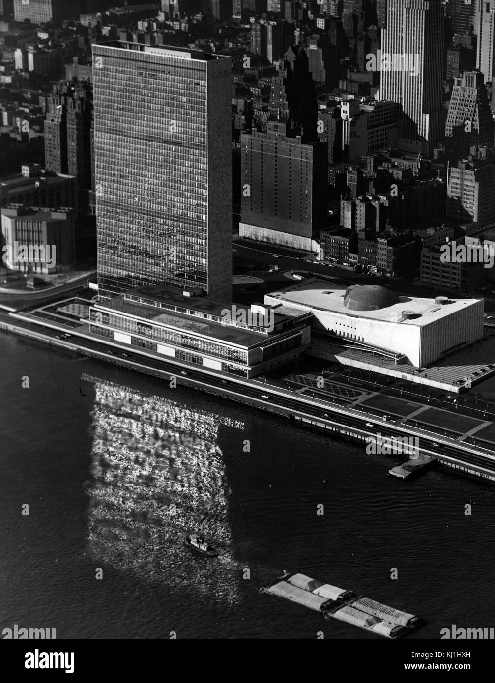 Foto von der Außenseite der Hauptsitz der Vereinten Nationen in New York. Vom 20. Jahrhundert Stockfoto