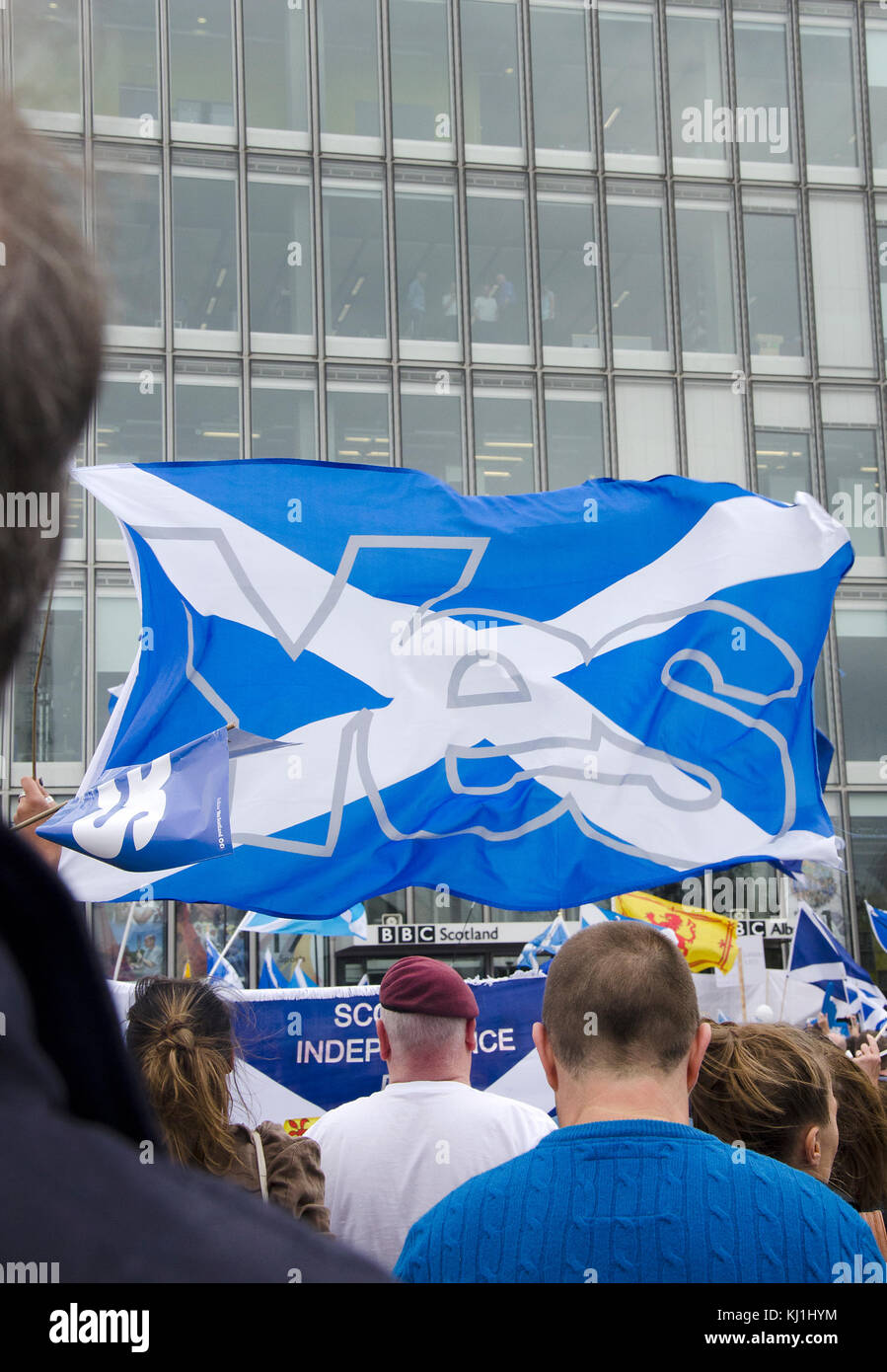 GLASGOW, Schottland - 14. SEPTEMBER 2014: Bei der BBC Schottland HQ Protest während der schottischen Unabhängigkeit Volksabstimmung Stockfoto