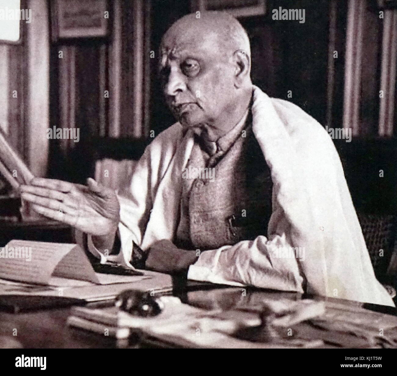 Sardar Vallabhbhai Patel (1875 - 1950); Erste, Stellvertretender Premierminister von Indien. Indischer Rechtsanwalt und Staatsmann, ein Führer der Indian National Congress und ein Gründungsvater der Republik Indien, die eine führende Rolle im Kampf für die Unabhängigkeit des Landes gespielt Stockfoto