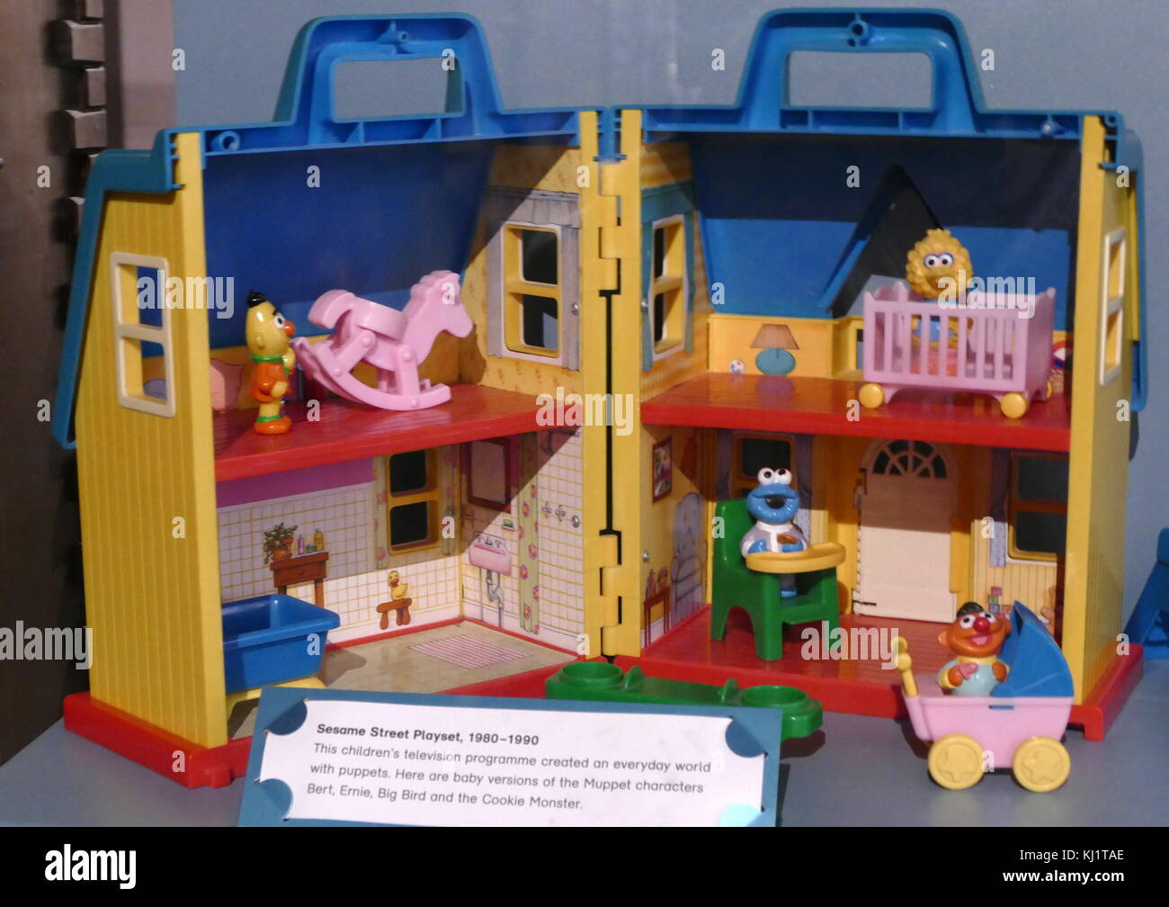 Sesame Street Dolls House auf der beliebten Kinder fernsehen Programm der 80er der 90er Jahre basiert. Stockfoto