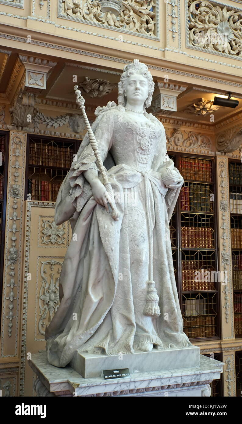 Statue von Anne, Königin von Großbritannien (1665-1714), Königin von England, Schottland und Irland. Vom 18. Jahrhundert Stockfoto