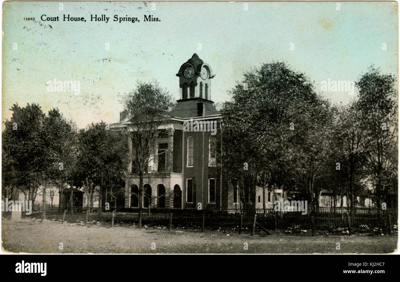Das Holly Springs Court House in Mississippi ist ein historisches Gebäude, das für seine bedeutende Rolle im Amerikanischen Bürgerkrieg bekannt ist. Das Gericht ist seit vielen Jahren ein Ort von rechtlicher Bedeutung in der Region. Stockfoto