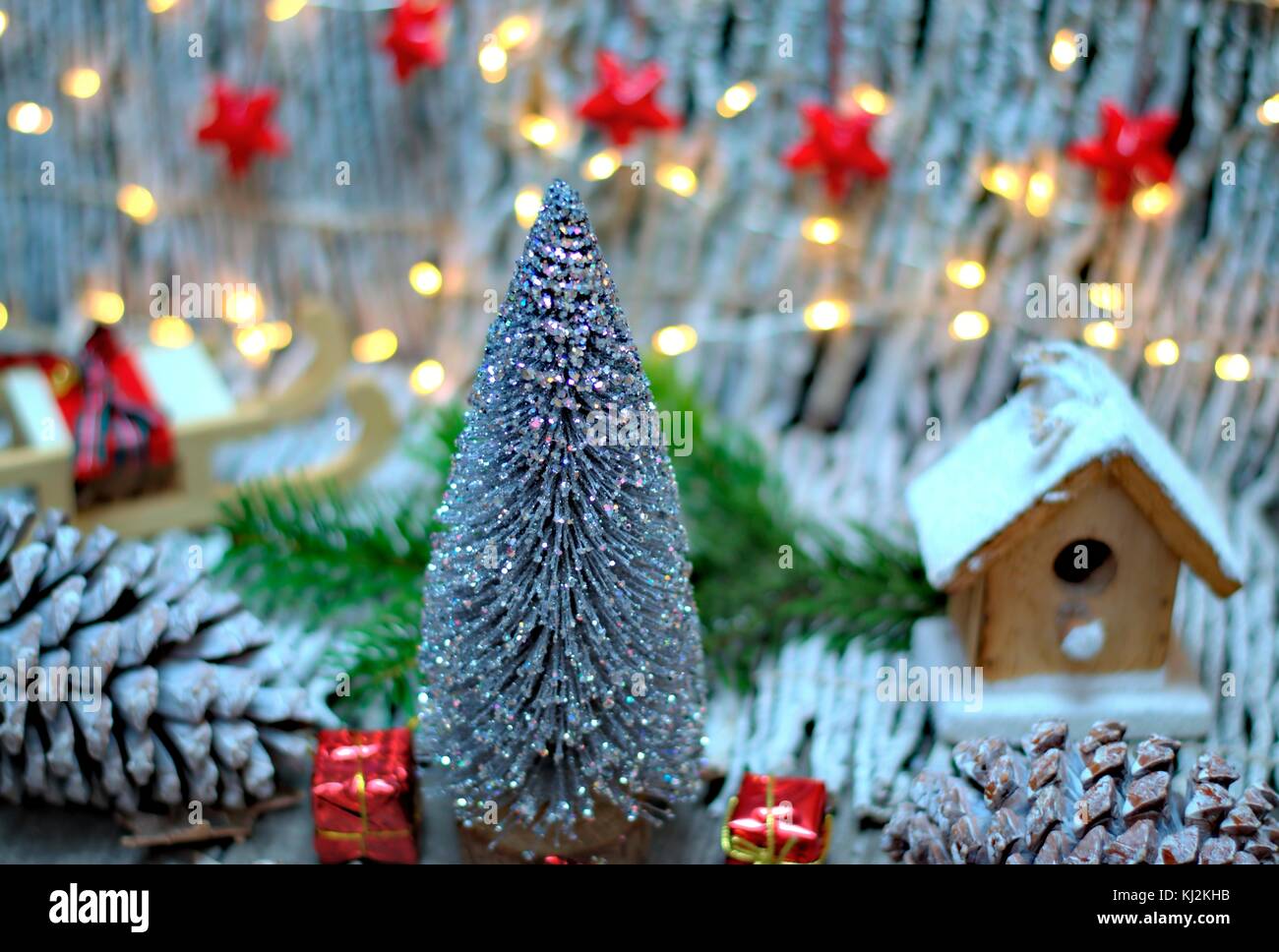 Weihnachtsbaum zapfen Fotos und Bildmaterial in hoher Auflösung Alamy