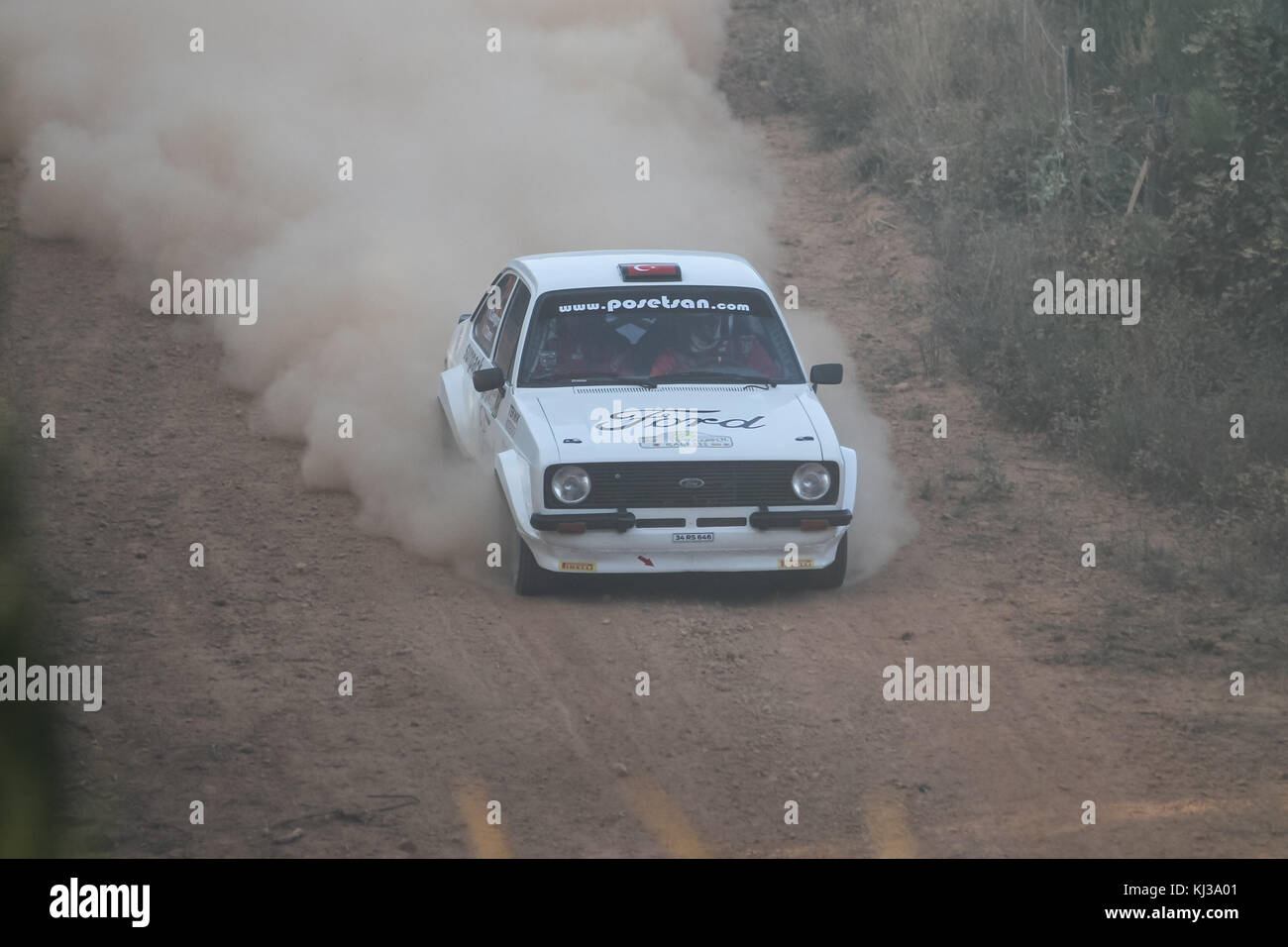 ISTANBUL, TÜRKEI - 09. SEPTEMBER 2017: Kemal Gamgam fährt Ford Escort MKII bei der ISOK Istanbul Rally Stockfoto