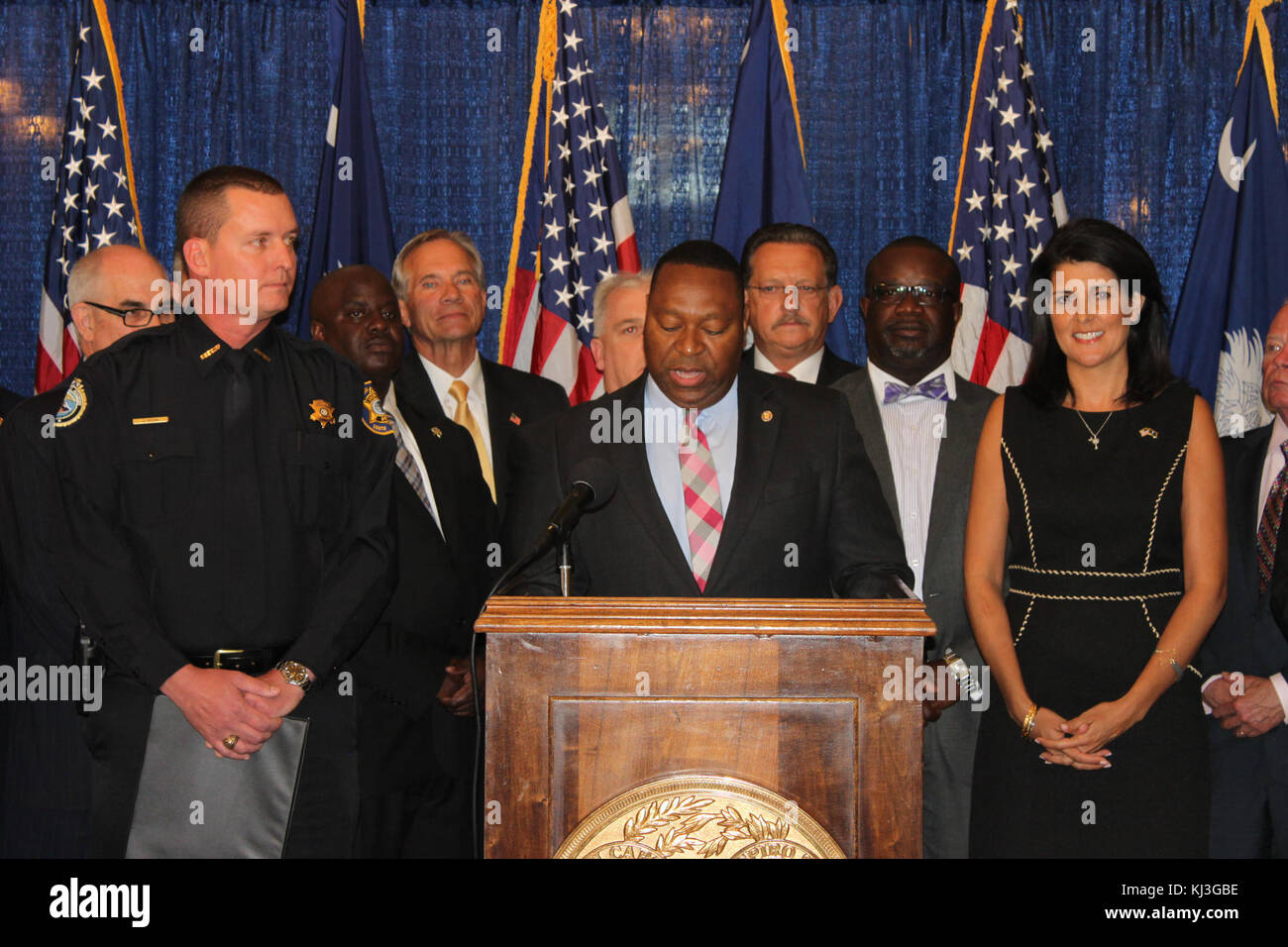 Nikki Haley DV-Pressekonferenz mit Sherriffs (26643221985) Stockfoto