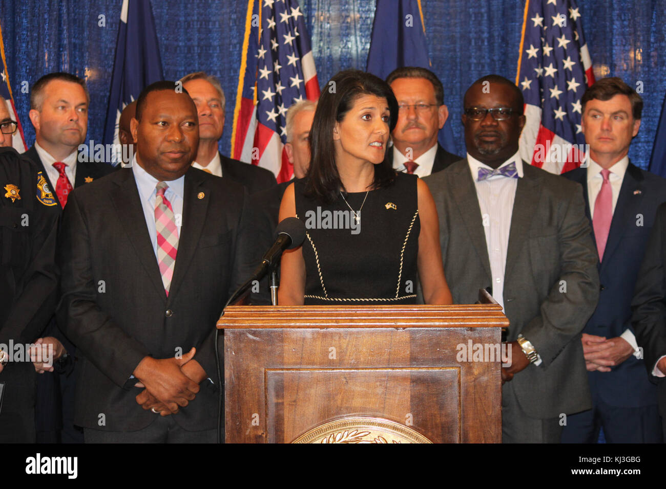 Nikki Haley DV-Pressekonferenz mit Sherriffs (26643245805) Stockfoto