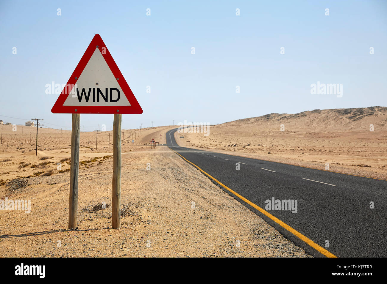Gefahr Wind Zeichen in der Nähe von Lüderitz, Namibia, Afrika Stockfoto