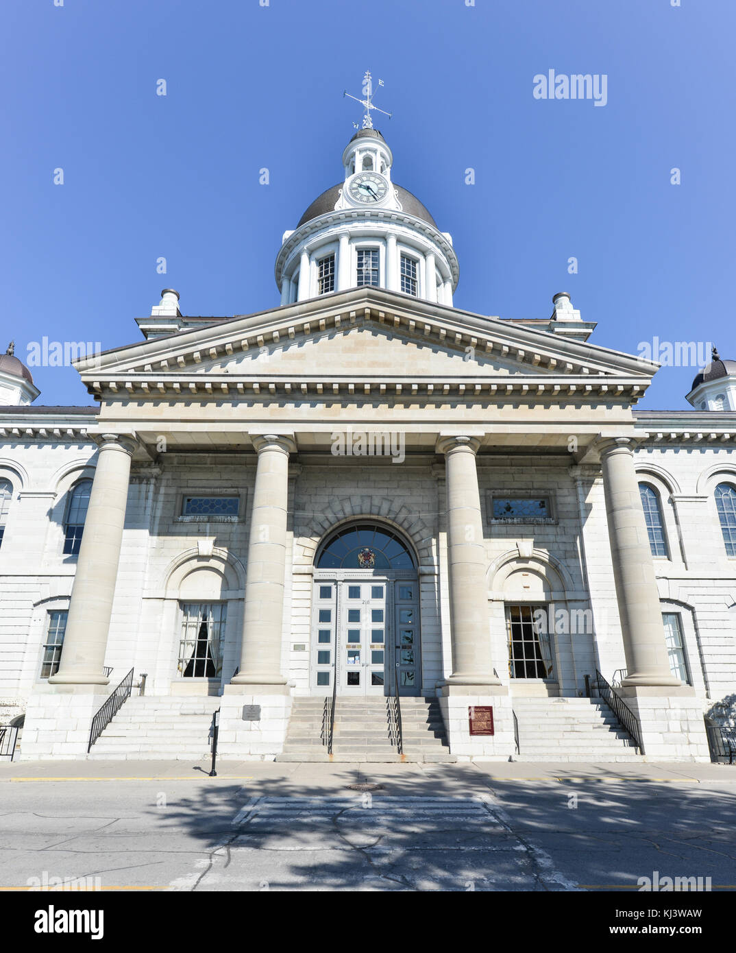 Kingston Rathaus in Kingston, Ontario, Kanada. Das Rathaus der Stadt ist ein prominentes Gebäude im neoklassischen Stil erbaut mit einem Landmark tholobate Stockfoto