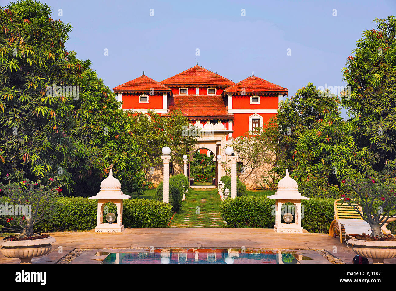 Teilansicht des Champaner Heritage Resorts, Halol, Gujarat, Indien Stockfoto