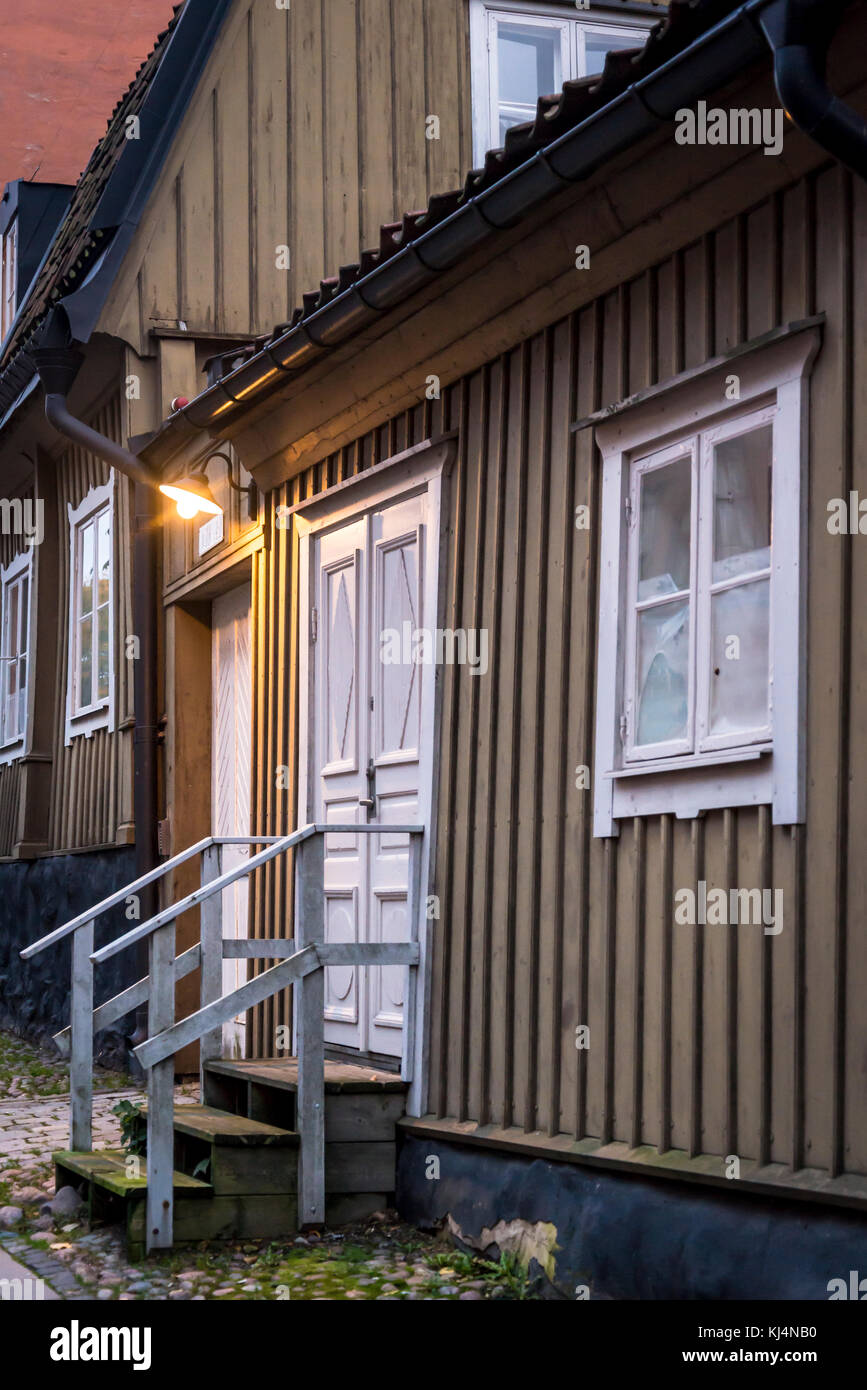 Holzhaus in atmosphärischen historische Straße Fjallgatan, Södermalm, Stockholm, Schweden Stockfoto