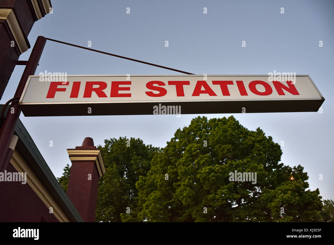 Feuerwache Zeichen außerhalb der Feuerwache am Glen Innes New South Wales Australien Stockfoto