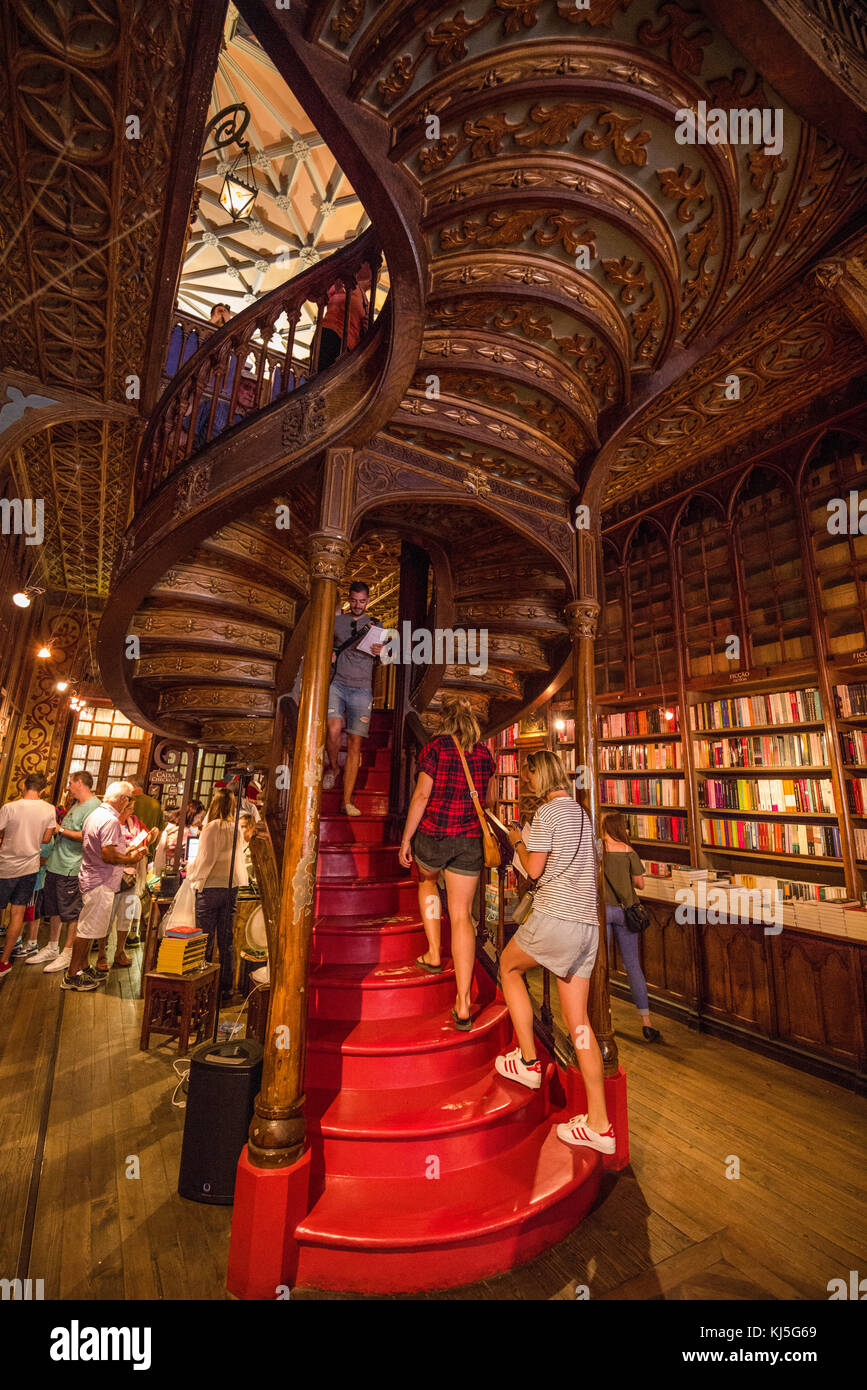 Die weltberühmte Bibliothek der Livraria Lello e Irmao, Porto, Portugal Stockfoto