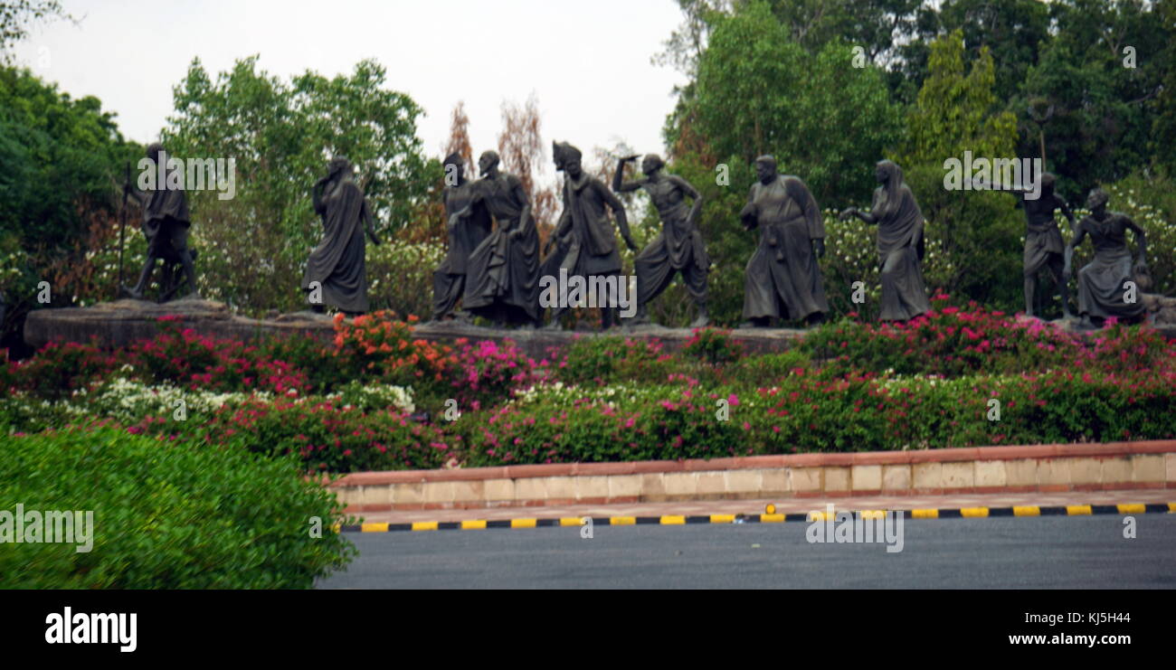 Girah Murti (11 Abbildungen); Salz Satyagraha Memorial, an Willingdon Crescent am Sardar Patel Marg, New Delhi (Indien). Von Devi Prasad Roy Choudhary [1899-1975] geformt Stockfoto