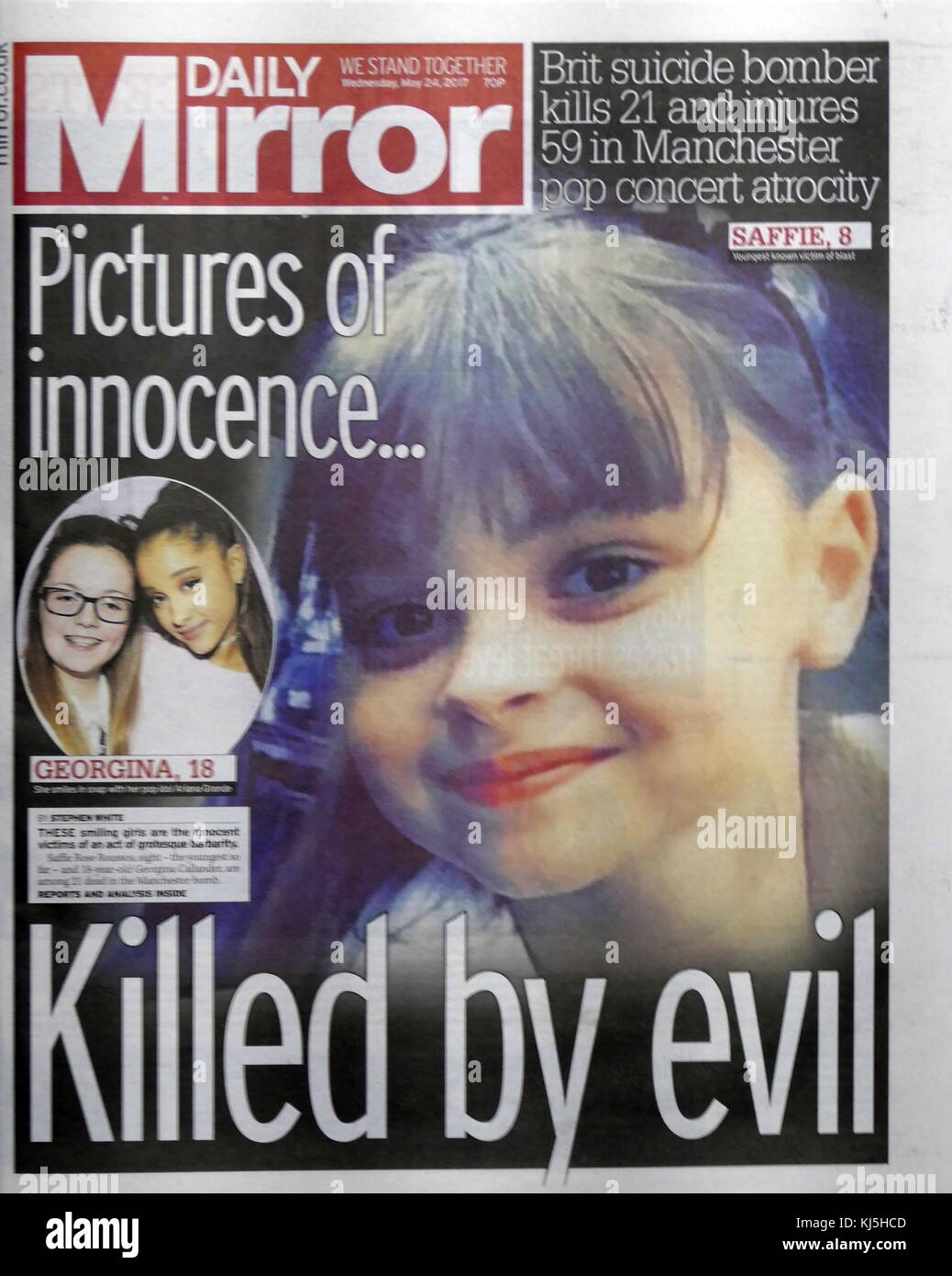 Britische Zeitung Schlagzeile und Front Page, in den Tagen nach dem 22. Mai 2017, Selbstmord, an der Manchester Arena in Manchester, England durchgeführt, nach einem Konzert der amerikanischen Sängerin Ariana Grande. Stockfoto