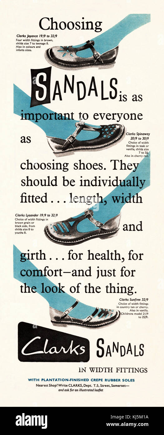 Eine Anzeige für die Clarks Kinder Sandalen. Es erschien in einer  Zeitschrift in Großbritannien im Jahr 1959 veröffentlicht. Das Unternehmen  entwickelte ein Messsystem für Kinder, so dass Schuhe richtig eingebaut  wurden Stockfotografie -