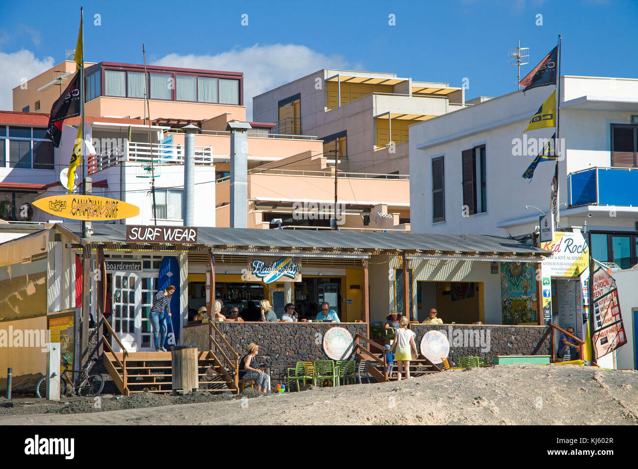 Surfer Bar am Strand von El Medano, ein beliebtes Ziel für Surfer auf Teneriffa, Kanarische Inseln, Spanien Stockfoto