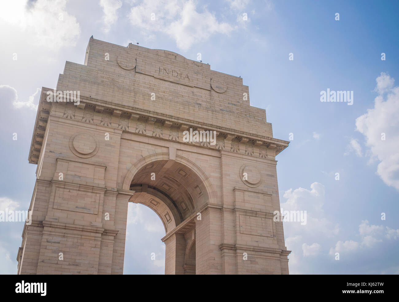 India Gate mit blauem Himmel im Sommer, Delhi, Indien Stockfoto