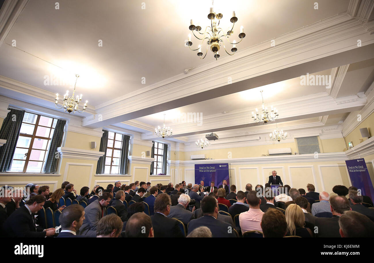 Brexit-Sekretär David Davis spricht zur ECR-Deal- oder No-Deal-Konferenz in Central Hall Westminster, London, da der Brexit-Kampf wieder ins Unterhaus zurückkehrt, nachdem sich wichtige Kabinettsspieler darauf geeinigt hatten, dass Theresa May der EU eine größere Scheidungsregelung anbieten sollte, um Handelsgespräche zu beschleunigen. Stockfoto