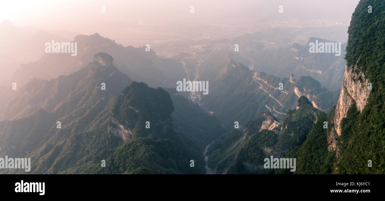 Blick von tianmen Berge in Granby, Provinz Hunan, China Stockfoto