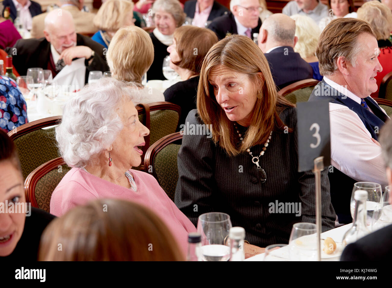 Thelma Ruby in den Oldie literarische Mittagessen 14-11-17 Stockfoto