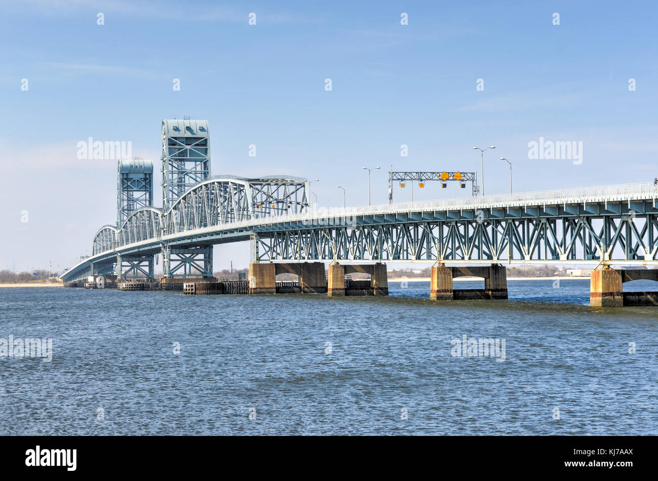 Marine Parkway - Gil Hodges Memorial Bridge von rockaway gesehen, Queens. gebaut und von der Marine parkway Behörde eröffnet in 1937, es war das längste Stockfoto