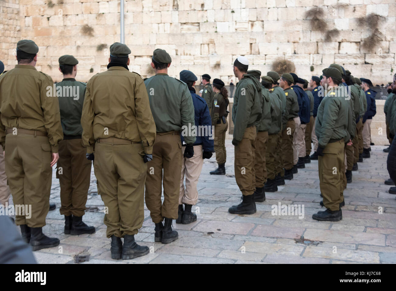Soldaten der Armee an der Westmauer, Altstadt, Jerusalem, Israel Stockfoto