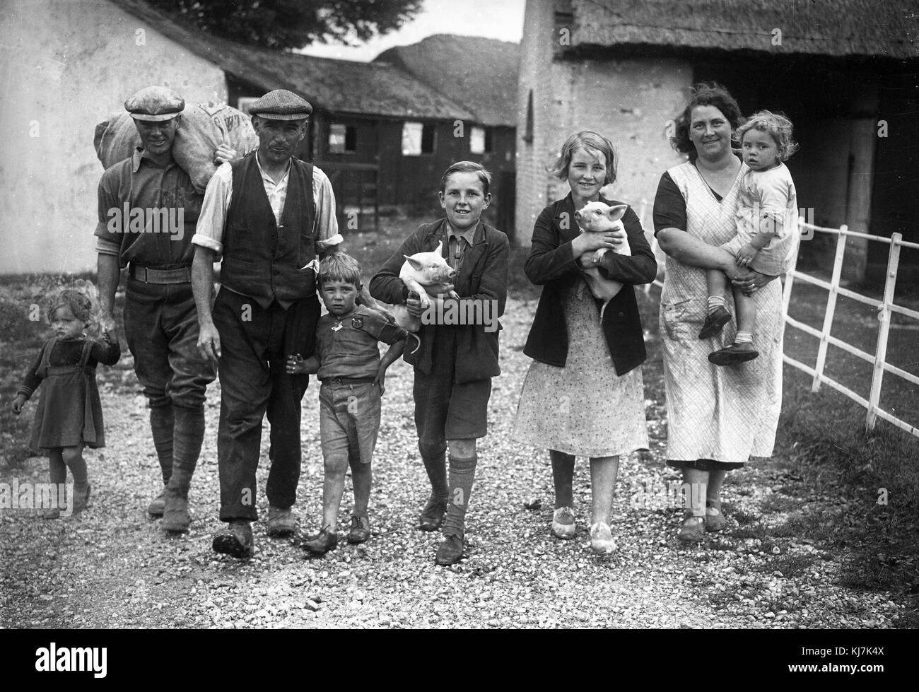 Pächter und Familie Kent England UK 1937 Stockfoto