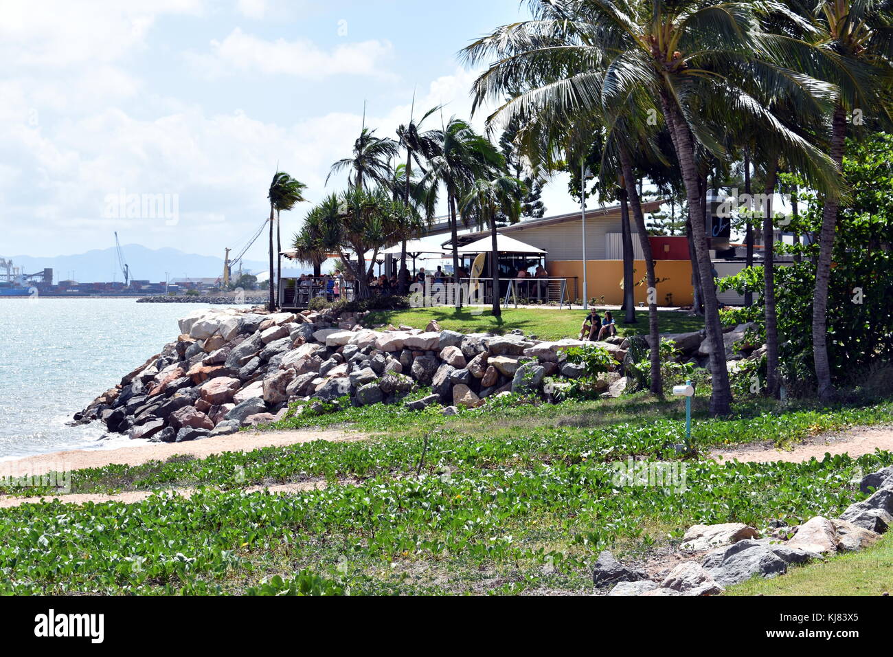 Restaurant im Strand Townsville Stockfoto
