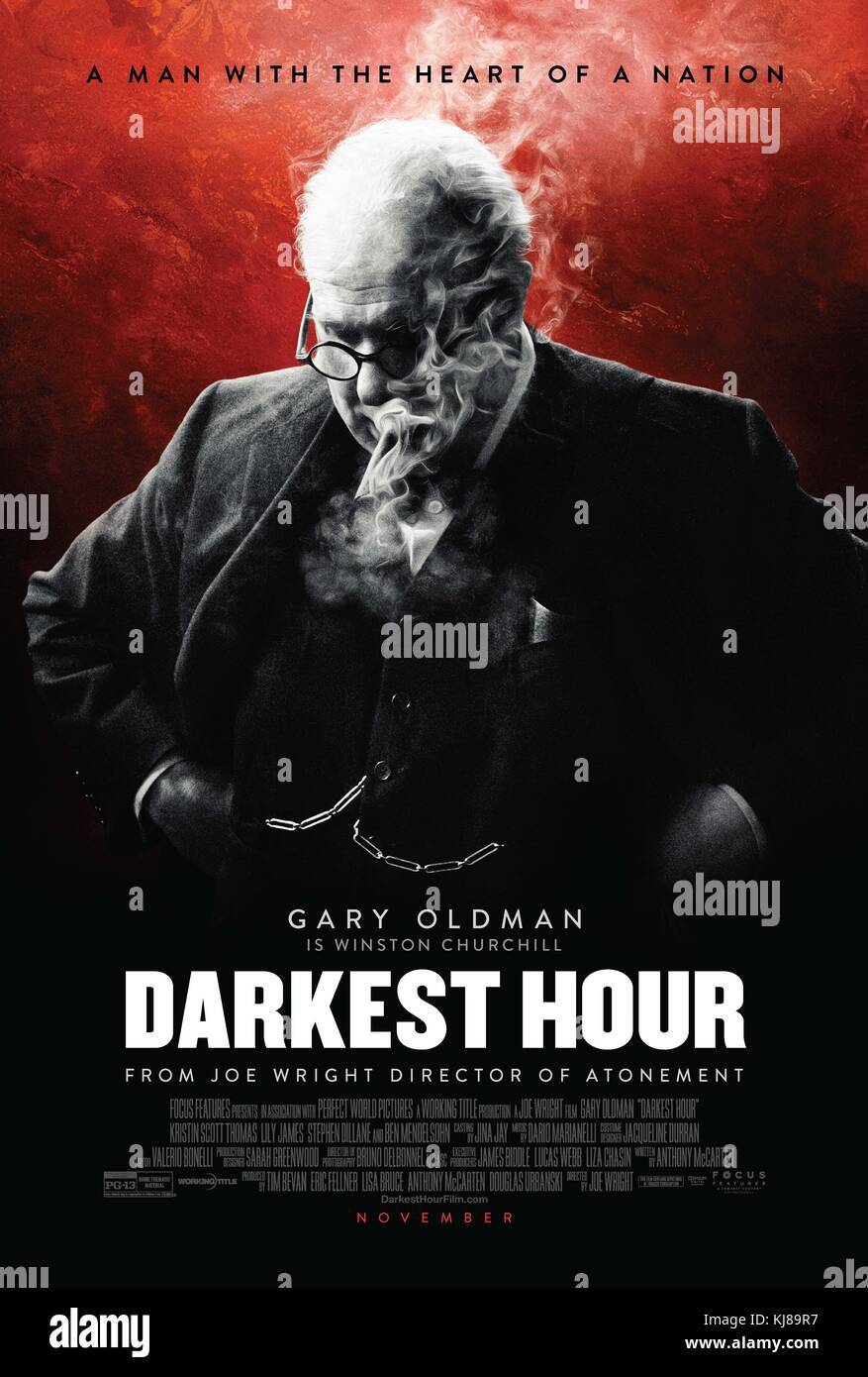 ELEASE DATE: November 22, 2017 TITEL: Darkest Hour STUDIO: Focus Features Regie: Joe Wright PLOT: Während der frühen Tage des Zweiten Weltkriegs, das Schicksal der westlichen Europa hängt an der neu ernannte der britische Premierminister Winston Churchill, der entscheiden muss, ob mit Hitler zu verhandeln oder gegen unglaubliche Chancen kämpfen. STARRING: GARY OLDMAN als Winston Churchill Poster Art (Credit Bild: © Focus Features/Entertainment Bilder) Stockfoto