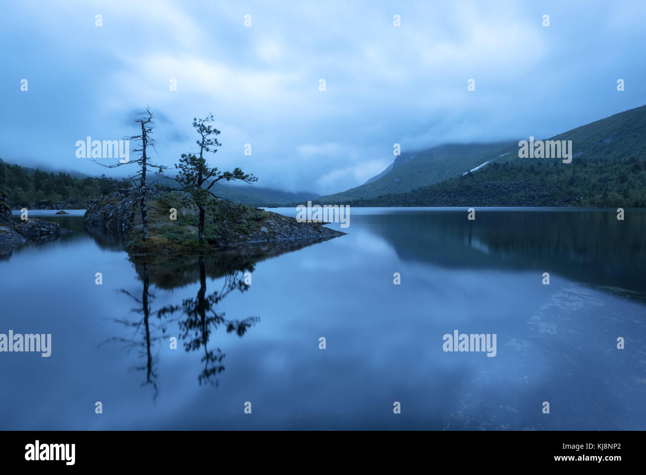 Super abend Landschaft auf innerdalsvatna See Stockfoto
