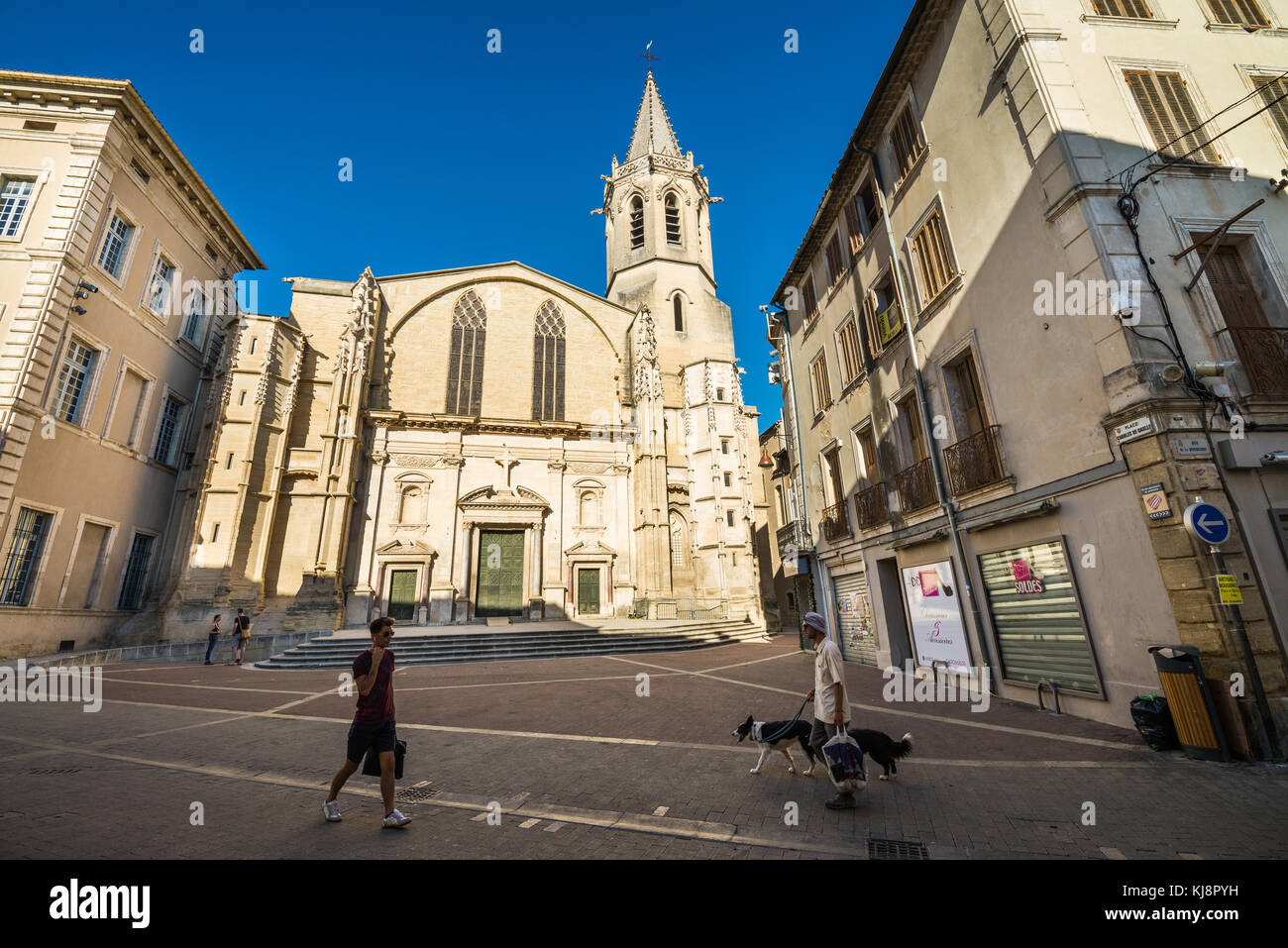 Äußere des Saint-Siffrein Kathedrale im Carpentras, Provence, Frankreich, Europa. Stockfoto