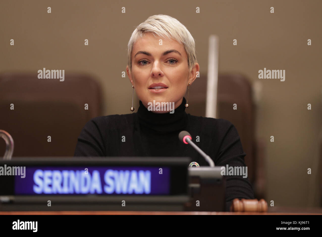 New York, NY, USA. November 2017. Vereinte Nationen, New York, USA, 21. November 2017 - Serinda Swan nahm heute an einer Podiumsdiskussion anlässlich des World TV Day 2017 im UN-Hauptquartier in New York Teil. Foto: Luiz Rampelotto/EuropaNewswire Credit: Luiz Rampelotto/ZUMA Wire/Alamy Live News Stockfoto