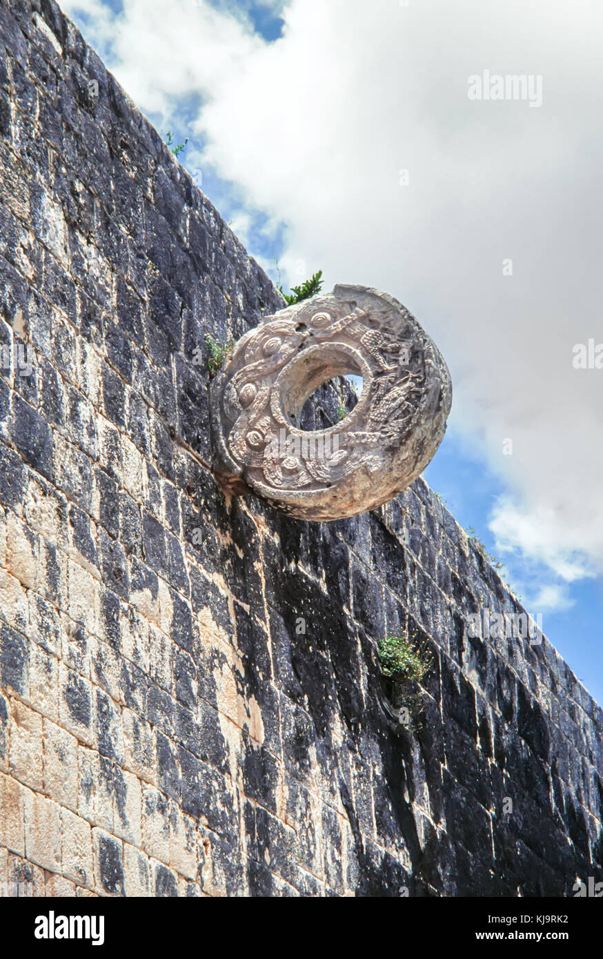 Stein ring an der große Ballspielplatz Chichen Itza, Mexiko. Stockfoto