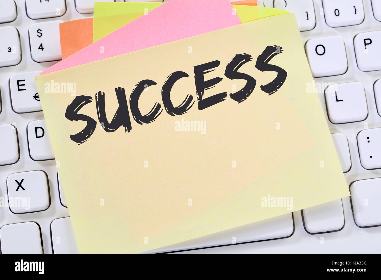 Erfolgreiche Karriere Business Konzept Führung beachten Sie Papier computer Tastatur Stockfoto