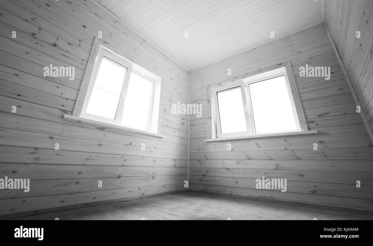 Zwei weiße Windows im leeren Raum, Interieur aus Holz Hintergrund. schwarz-weiß Foto Stockfoto