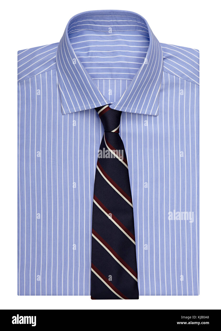 Elegante männlichen Gestreifte blaues Hemd mit Krawatte ordentlich gefaltet und auf Weiß in einem Fashion Concept angezeigt Stockfoto