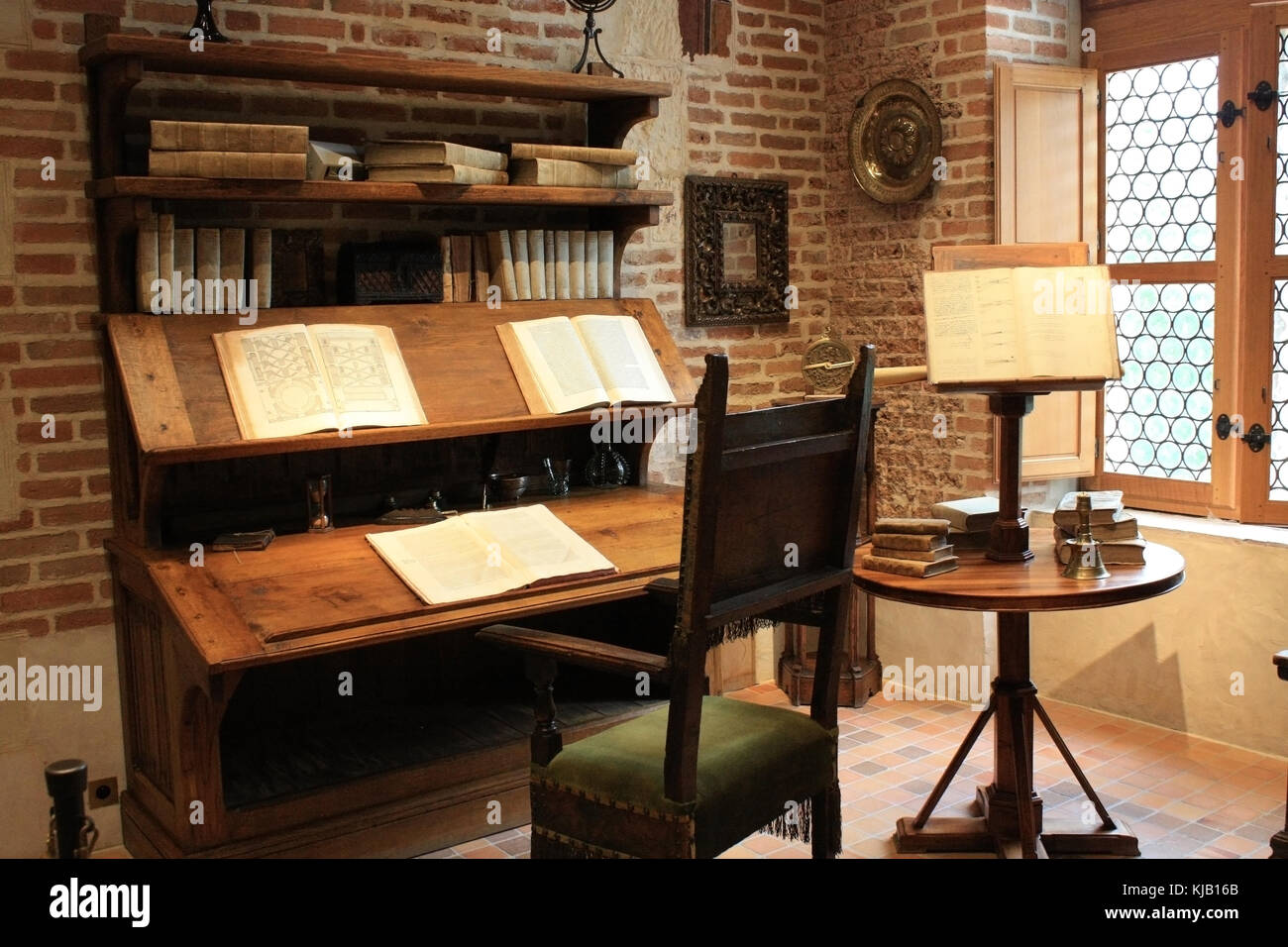 Die Bibliothek im Clos Lucé, Amboise, Frankreich, dem letzten Heim von Leonardo da Vinci. Stockfoto