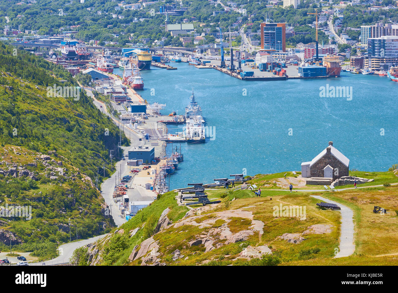 Queens Batterie Kasernen und Kanonen, Küsten gun Batterie 1796 gegründet auf dem Signal Hill, St. John's, Neufundland, Kanada Stockfoto