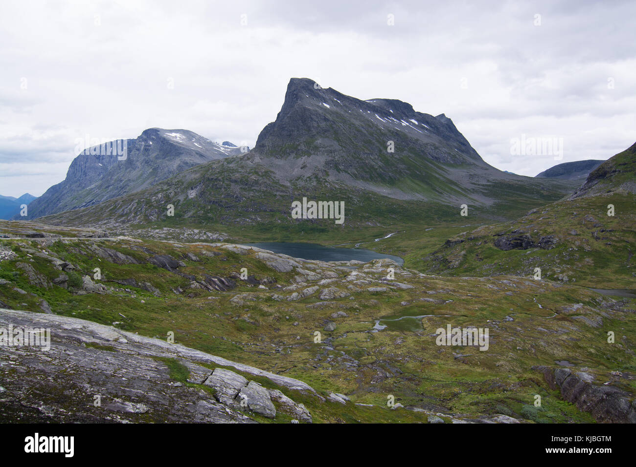 Valldalen ist ein Tal in der Gemeinde Norddal in moere og Romsdal County, Norwegen. Stockfoto