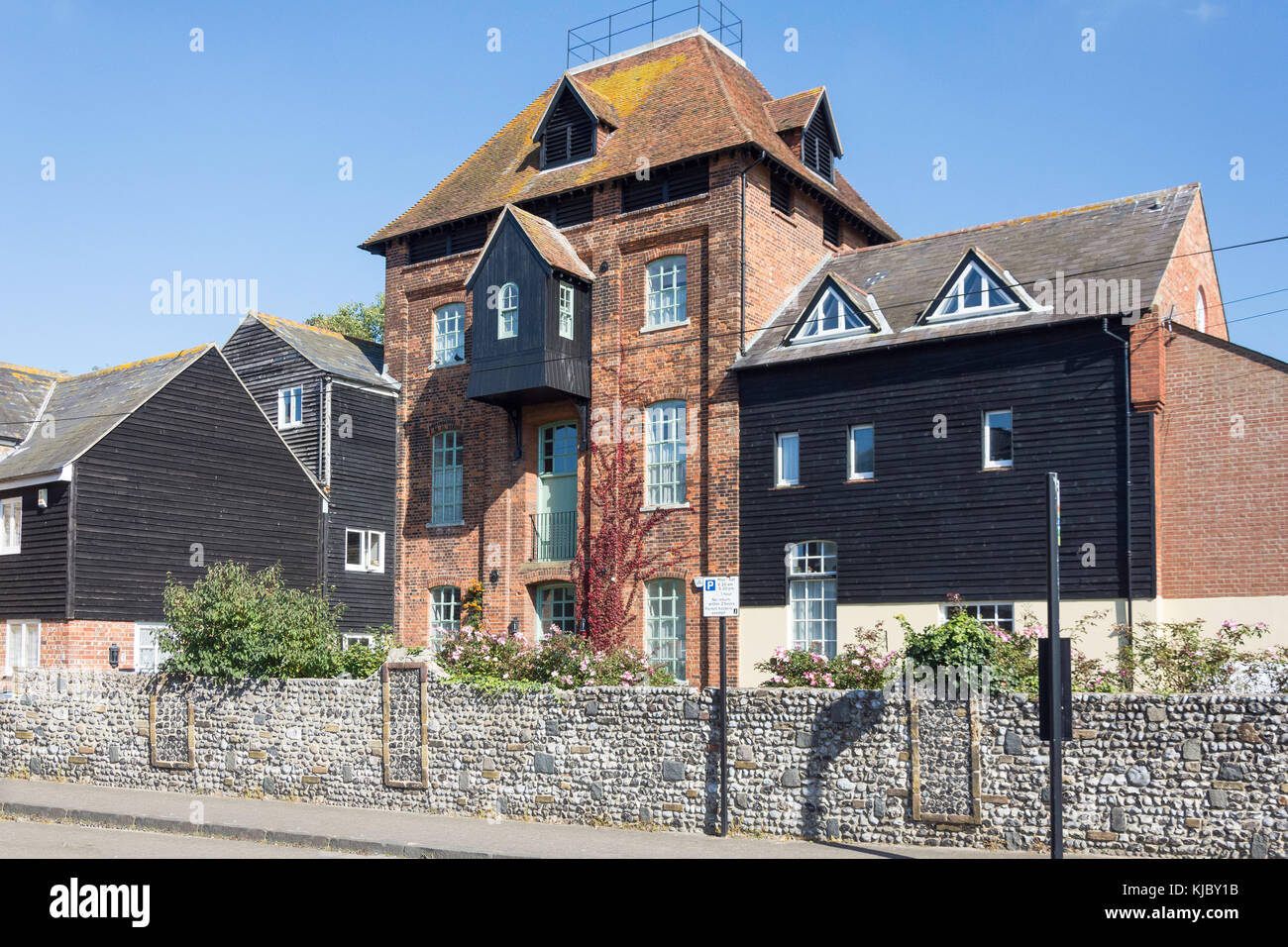 Ehemalige Guestling Maismühle, Strand Street, Sandwich, Kent, England, Vereinigtes Königreich Stockfoto