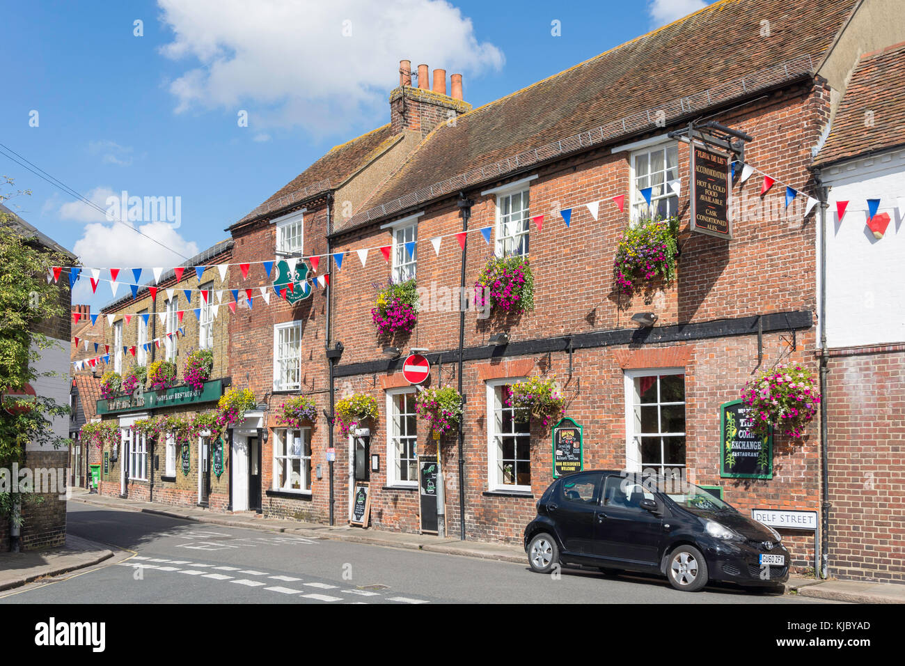 Die Fleur de Lis Pub, Delf Street, Sandwich, Kent, England, Vereinigtes Königreich Stockfoto