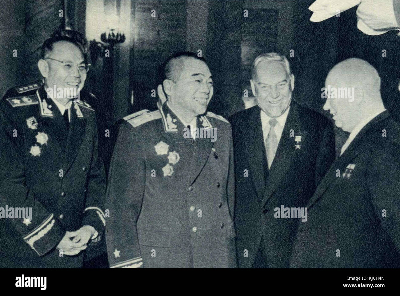 Peng Dehuai, Ye Jianying, Nikita Chruschtschow, Nikolai Bulganin Stockfoto