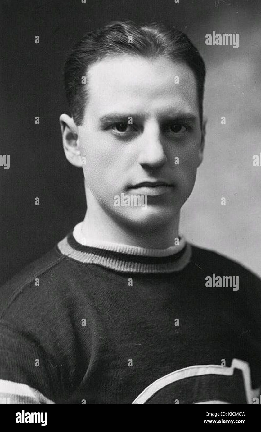 Aurele Joliat war ein bekannter kanadischer Hockeyspieler, der für seine Beiträge zu den Montreal Canadiens bekannt war. Seine Karriere in der NHL war im frühen 20. Jahrhundert bedeutsam. Stockfoto
